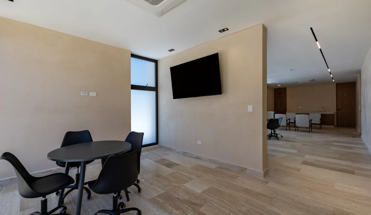 10) Cowork 1