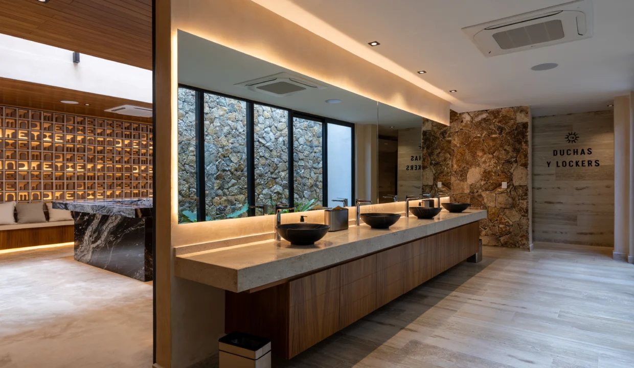12) Lobby Spa- Regaderas