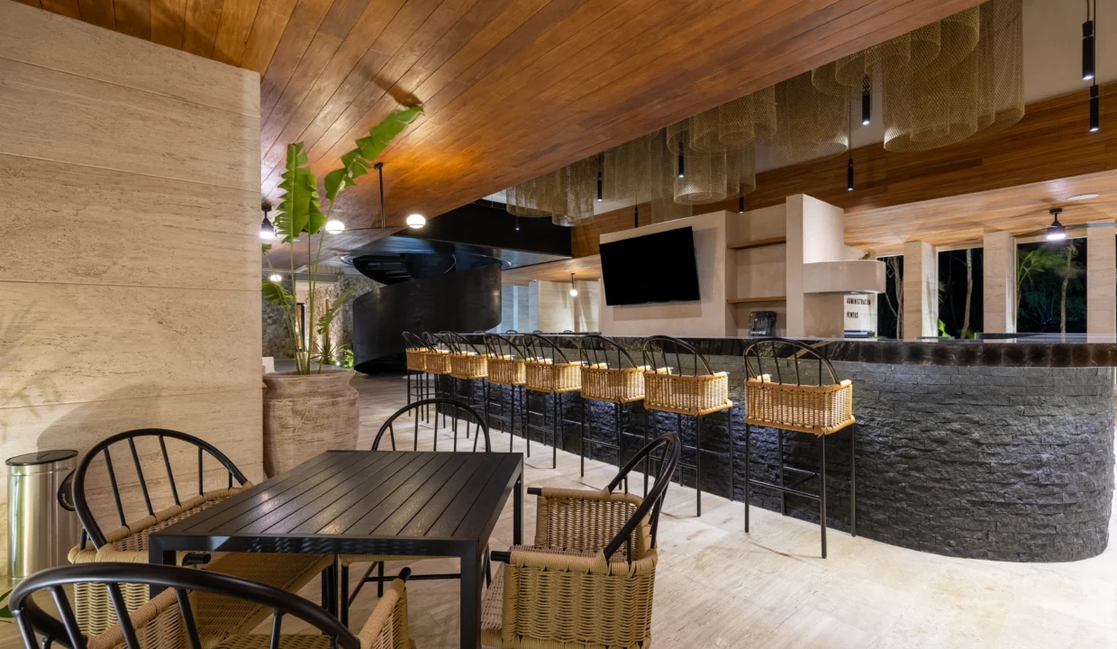 2) Lobby bar - 2