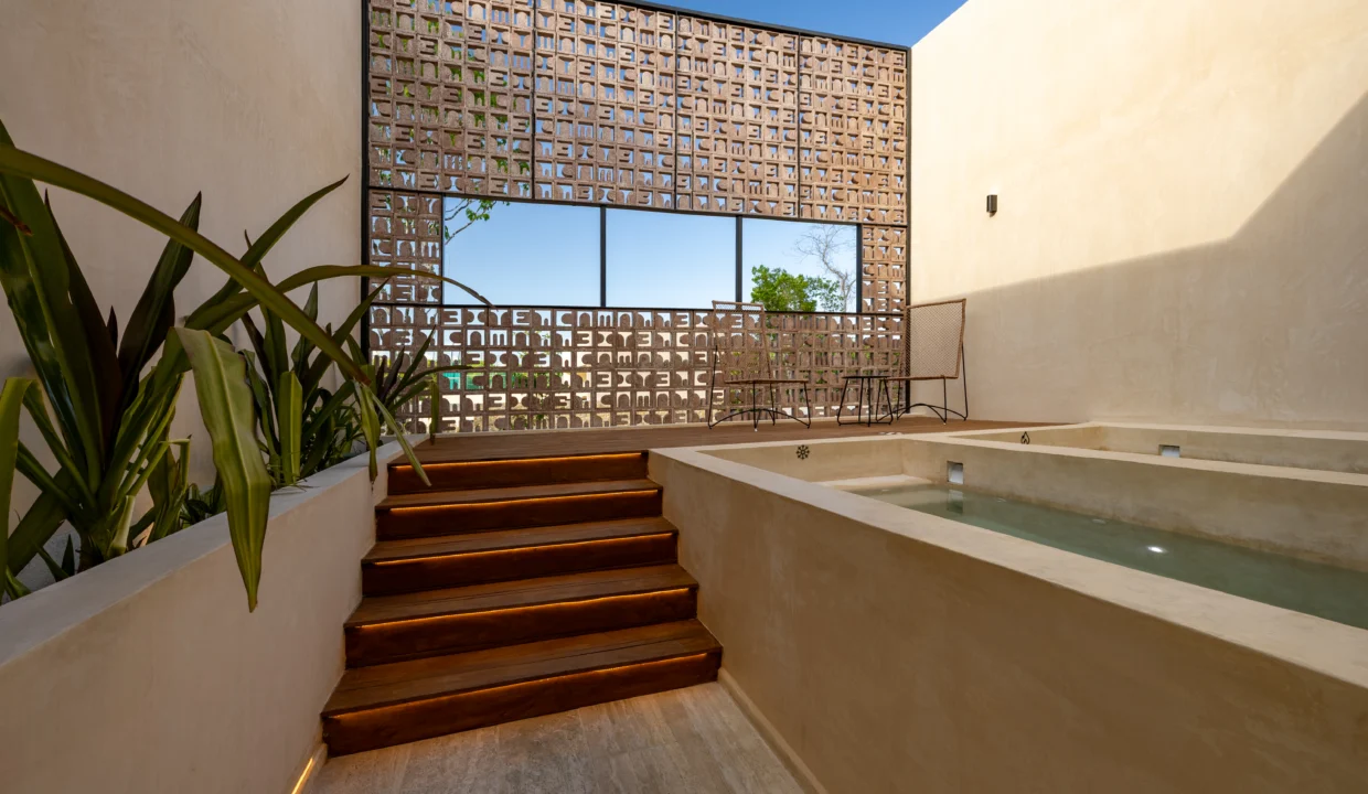 20) Jacuzzi agua caliente y fria