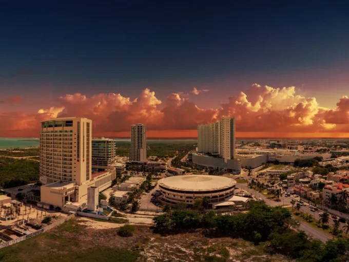 KUN 21°86° Cancún